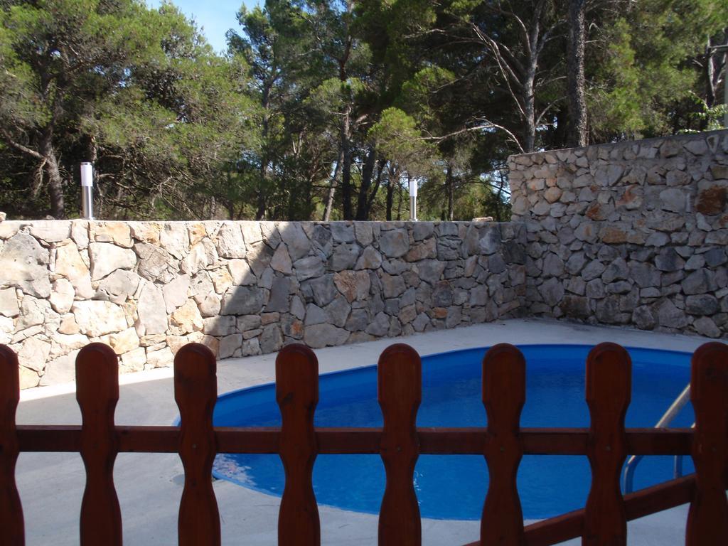 Apartman FOX Apartment Pirovac Bagian luar foto